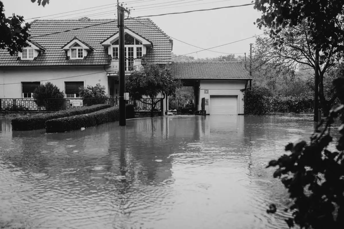 Flood & Standing Water Cleanup in Ontario, CA
